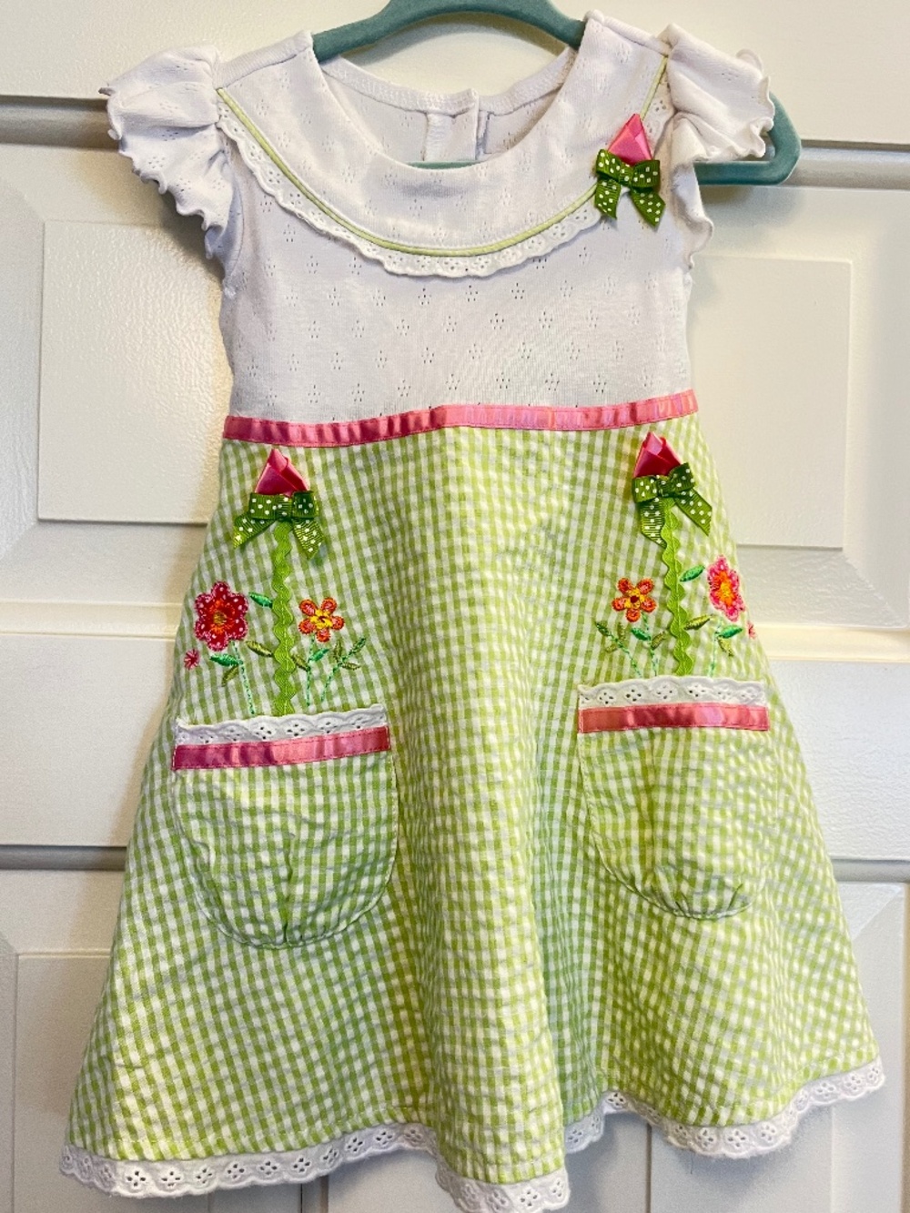 Sweet floral/striped girls dress by Taroo
